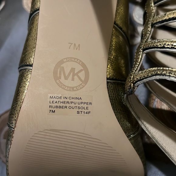 Michael Kors Gold stiletto heels, size 7 Neue - Picture 7 of 8
